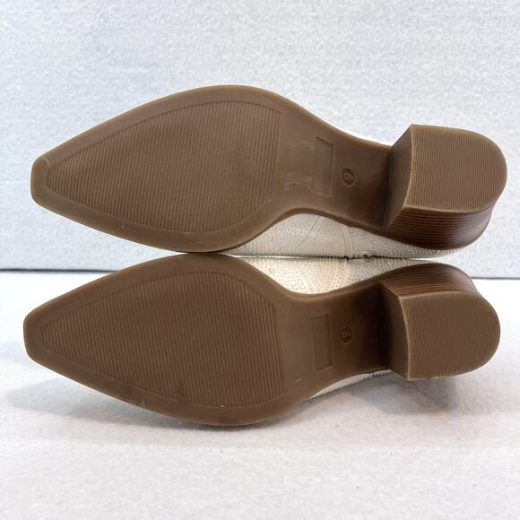 Buckle Synclair faux pearl ankle boot white women sz 9 - Picture 5 of 8